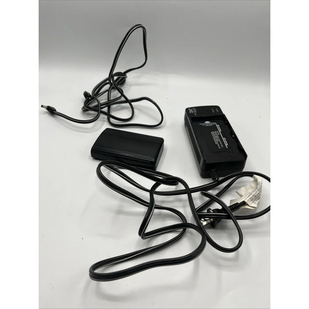 JVC Compact VHS GR-15 Camcorder FOR PARTS ONLY
